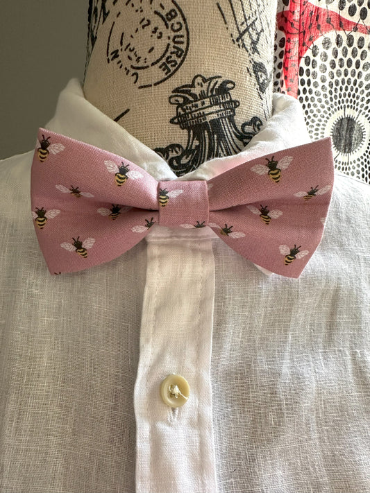 Bee Chic Bow Tie, Mauve, Pre-Tied
