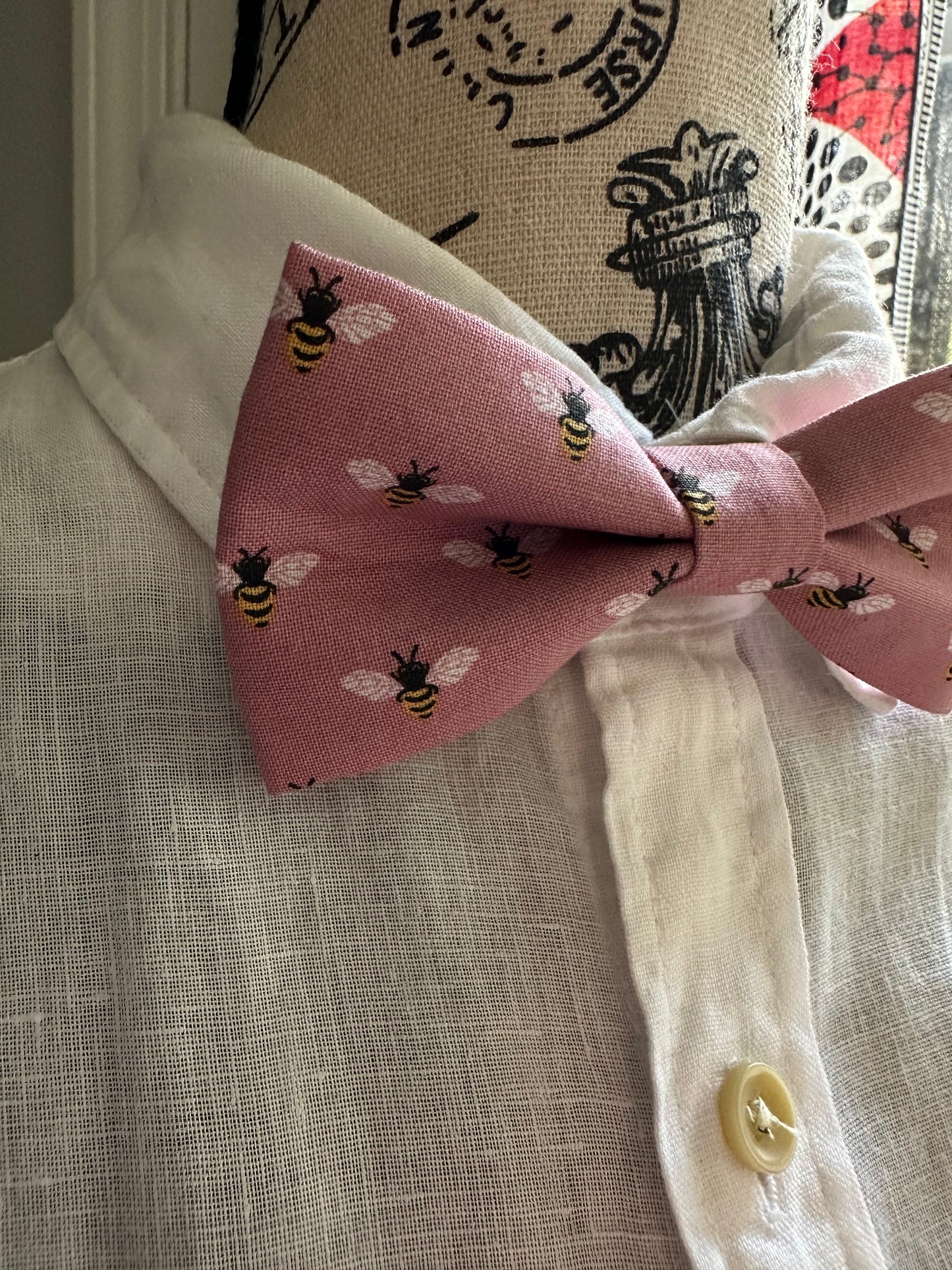 Bee Chic Bow Tie, Mauve, Pre-Tied