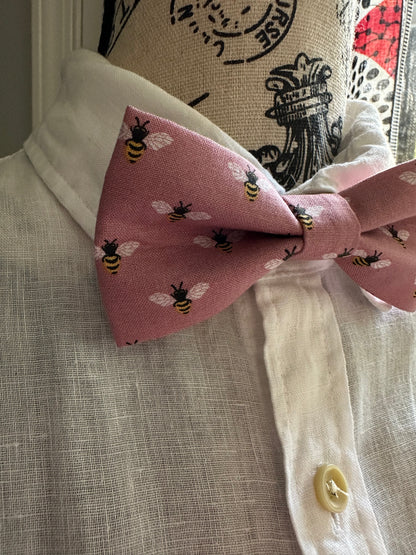 Bee Chic Bow Tie, Mauve, Pre-Tied