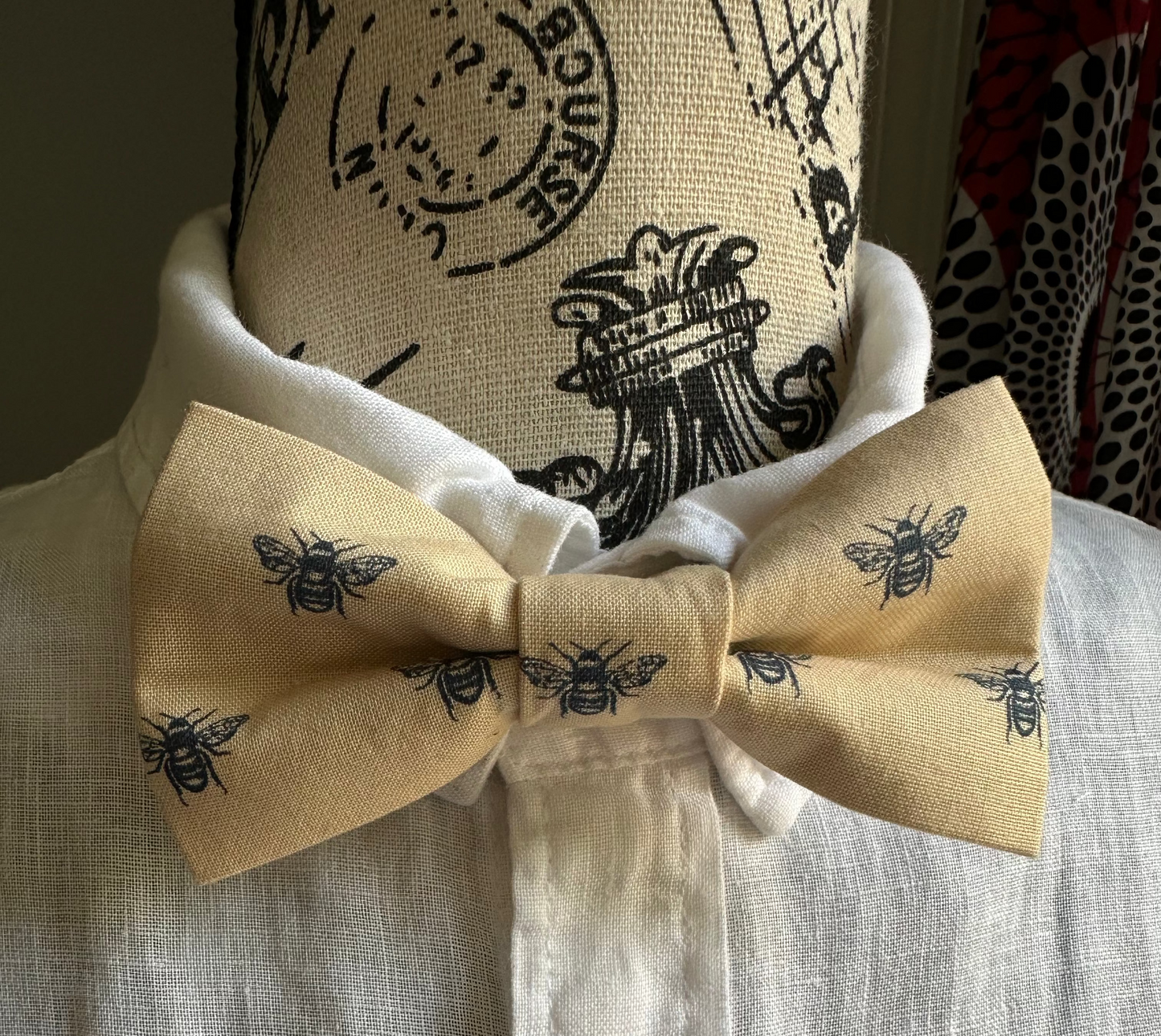 Mellow Yellow Bee Bow Tie, Clip On
