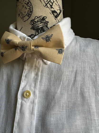 Mellow Yellow Bee Bow Tie, Clip On